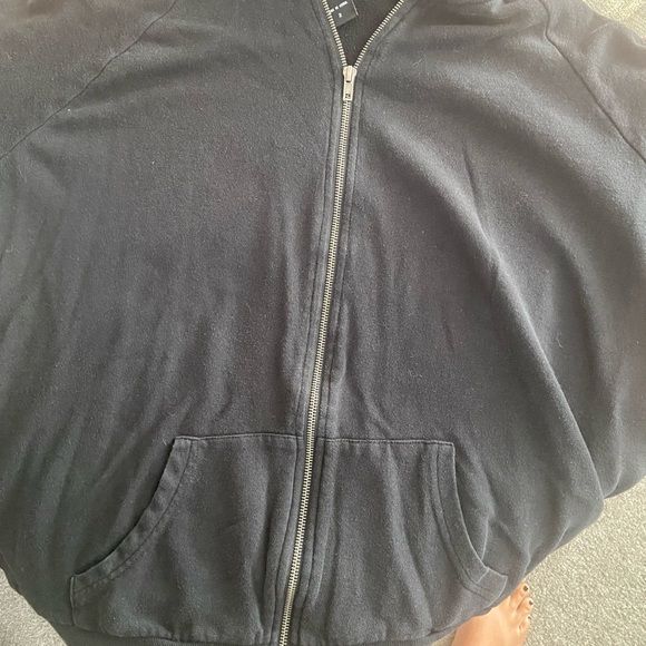 Woman’s Jack Skellington zip up sweatshirt - Picture 3 of 6